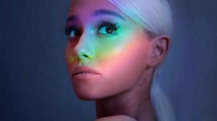 Photographie promotionnelle de Imagen de la cantante Ariana Grande.