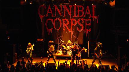 Fotografía promocional de Cannibal Corpse en concierto