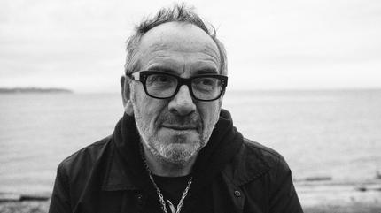 Fotografía promocional de Elvis Costello