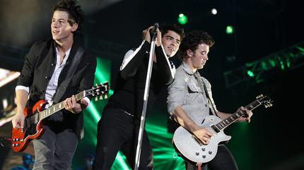 Promotional photograph of Jonas Brothers.
