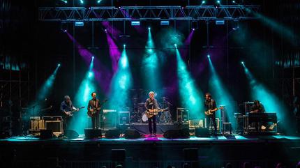 Fotografía promocional de Foto de Mikel Erentxun en concierto