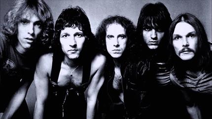 Promotional photograph of Foto de Scorpions en blanco y negro y jóvenes.