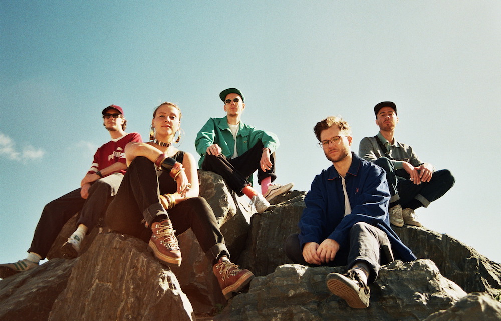 Fotografía promocional de 30/70