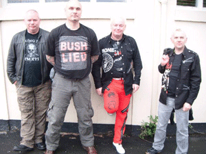 Fotografía promocional de 4 Past Midnight