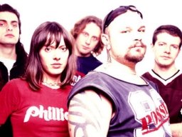 Fotografía promocional de Concierto de 99 Posse en Londres