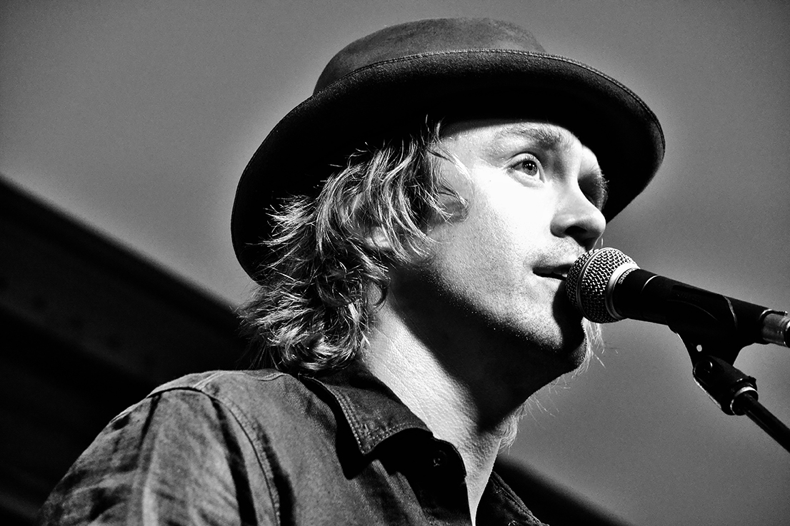 Fotografía promocional de Aaron Einhouse