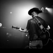 Fotografía promocional de Aaron Hamm