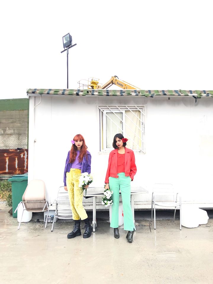 Fotografía promocional de Adiós Amores