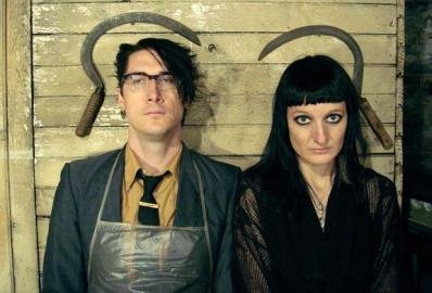 Fotografía promocional de ADULT.