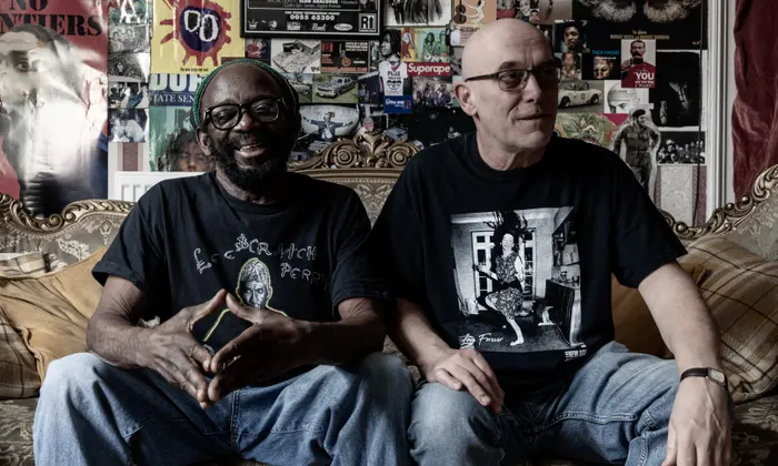 Fotografía promocional de African Head Charge