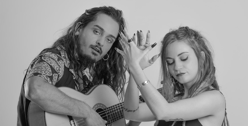 Fotografía promocional de Aitor y María