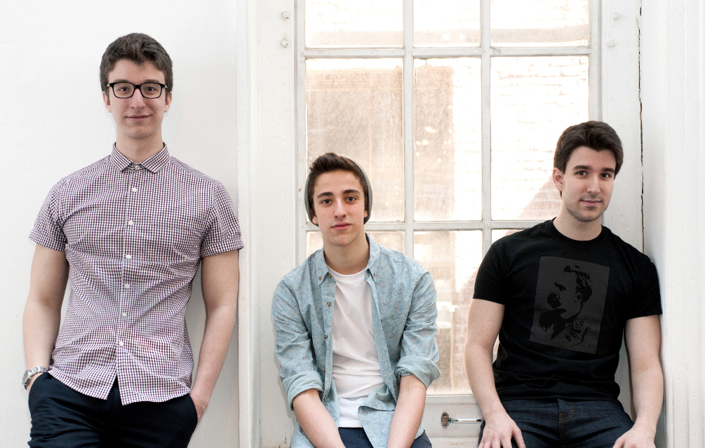 Promotional photograph of Concierto de AJR en Boston.