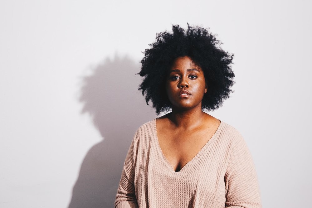 Fotografía promocional de Akenya