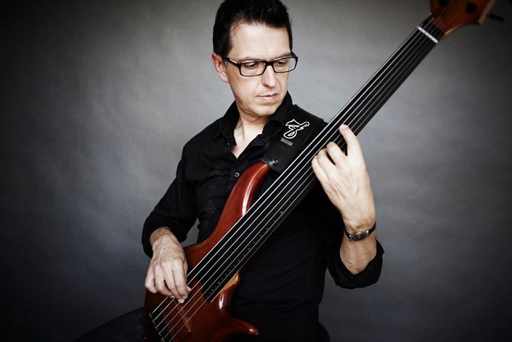 Fotografía promocional de Alain Caron