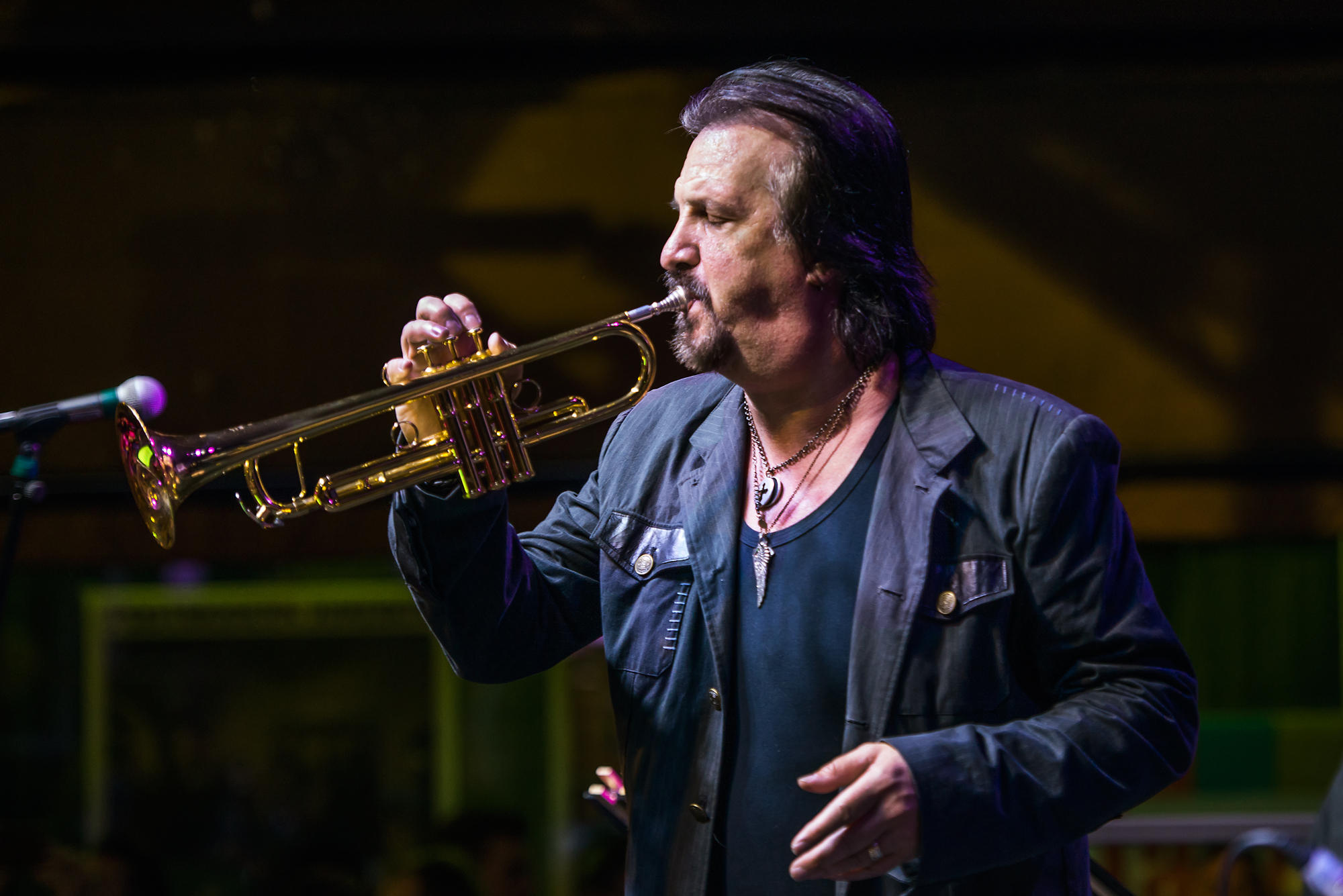 Promotional photograph of Alan Chez.