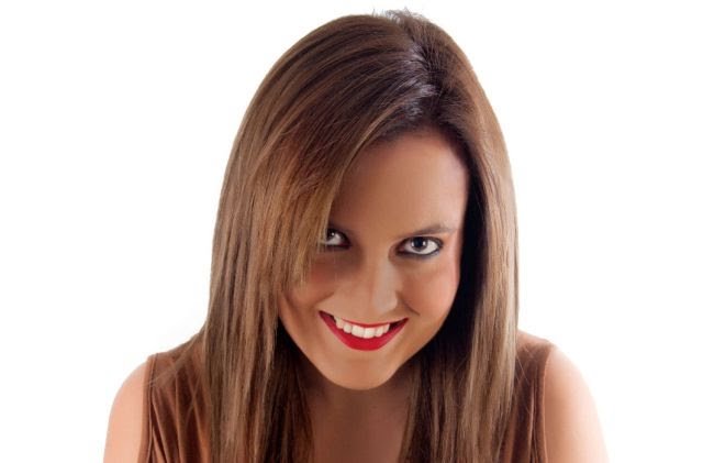 Promotional photograph of Alba Soler.