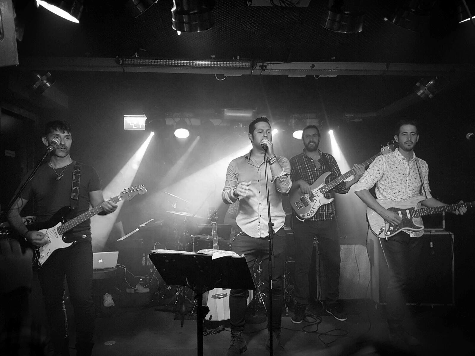 Fotografía promocional de Alejados