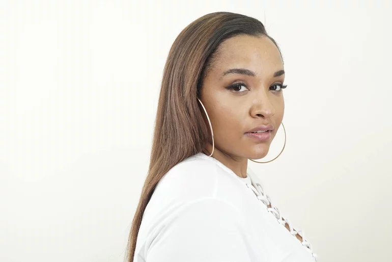 Fotografía promocional de Alex Isley