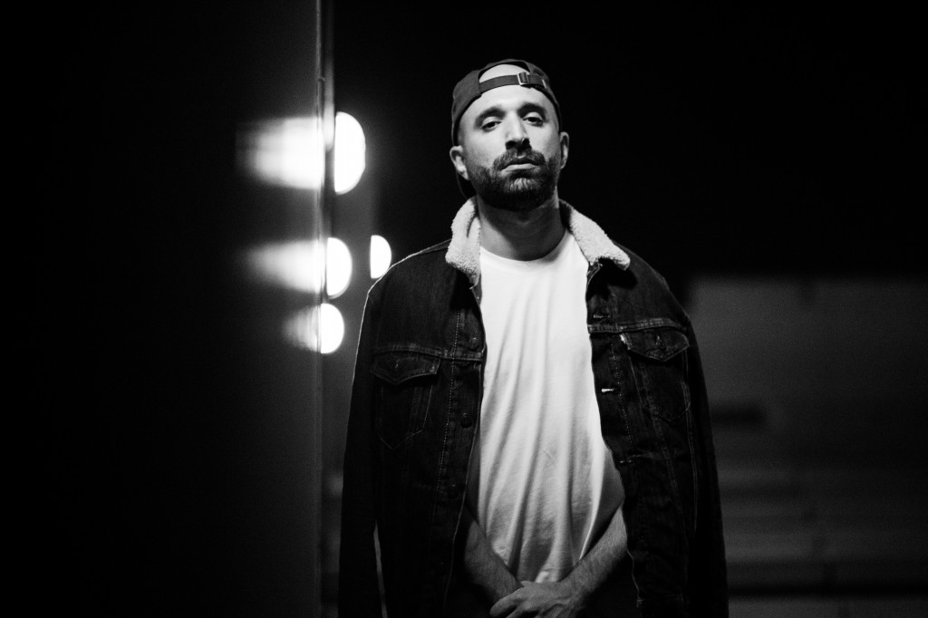 Fotografía promocional de Alex Orellana