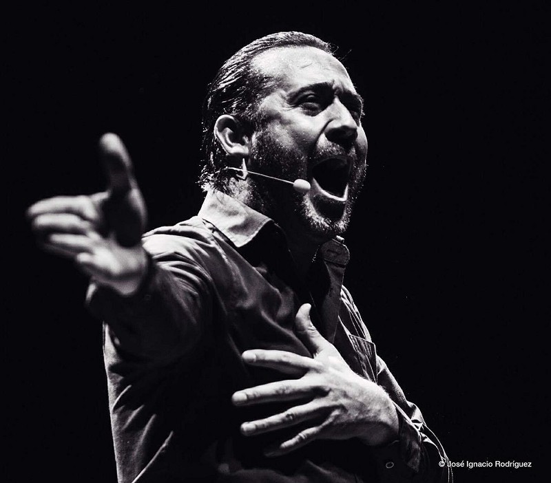 Fotografía promocional de Alfredo Tejada