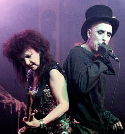 Promofoto von Alien Sex Fiend.