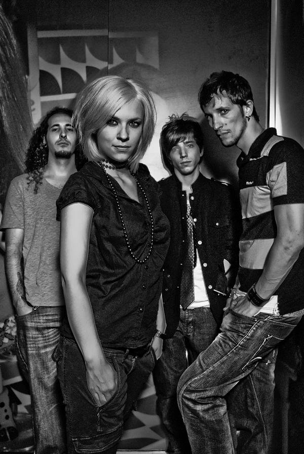 Fotografía promocional de Alien Suite