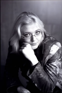 Promotional photograph of Alina Artemyeva.