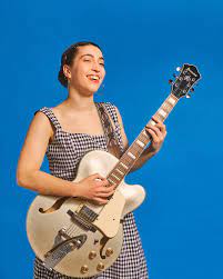 Fotografía promocional de Alisa Amador