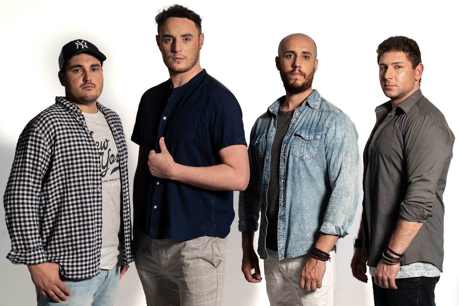 Fotografía promocional de Alpha Circle