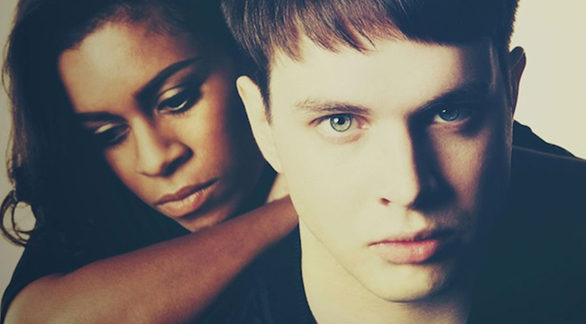 Promofoto von AlunaGeorge.