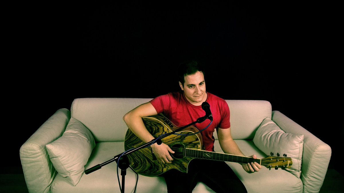 Fotografía promocional de Álvaro Digué