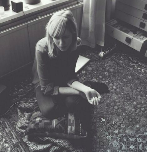 Promotional photograph of Amber Arcades.