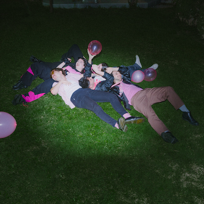 Fotografía promocional de Amigas!