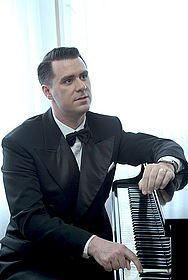Promofoto von Concierto de Andrej Hermlin and His Swing Dance Orchestra en Berlín.