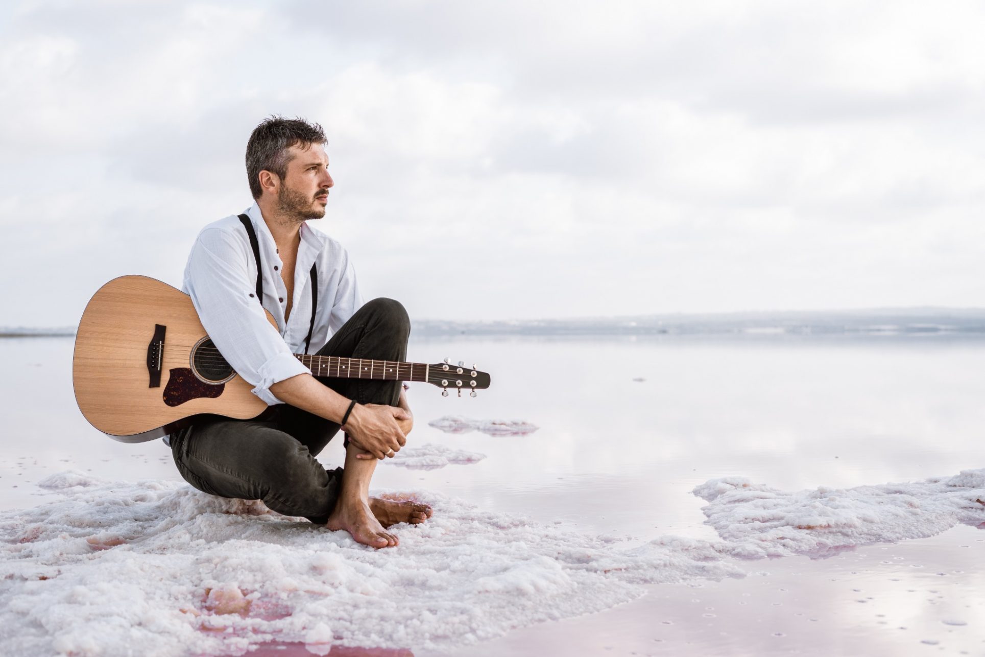 Promotional photograph of Andreu Valor.