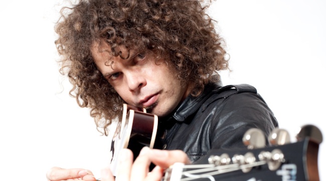 Fotografía promocional de Andrew Stockdale