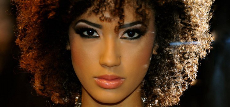 Promotional photograph of Andy Allo.