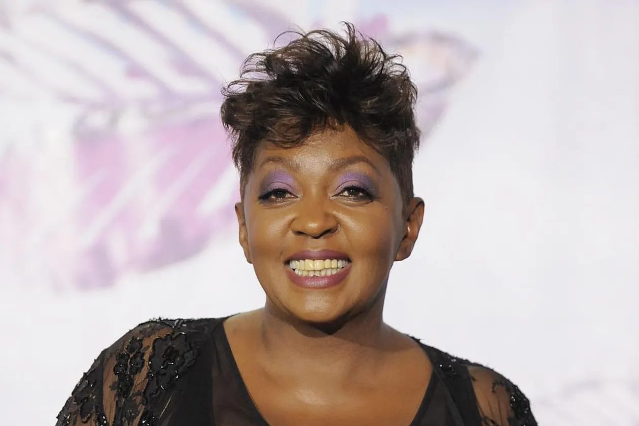 Promotional photograph of Anita Baker.