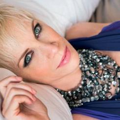 Annie Lennox Tour 2020 Annie Lennox tour dates 2019 2020. Annie Lennox tickets and Annie Lennox Tour 2020 Annie Lennox tour dates 2019 2020. Annie Lennox tickets and