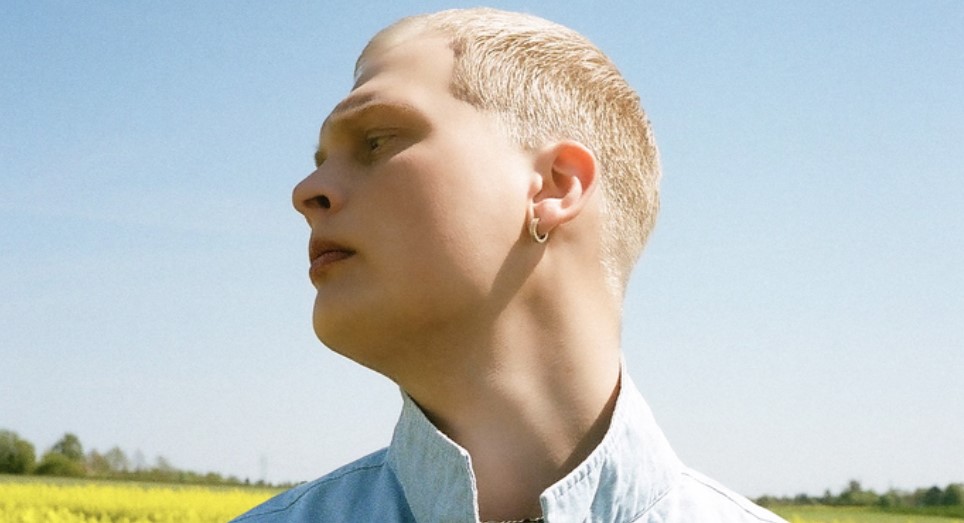 Fotografía promocional de Anthon Edwards