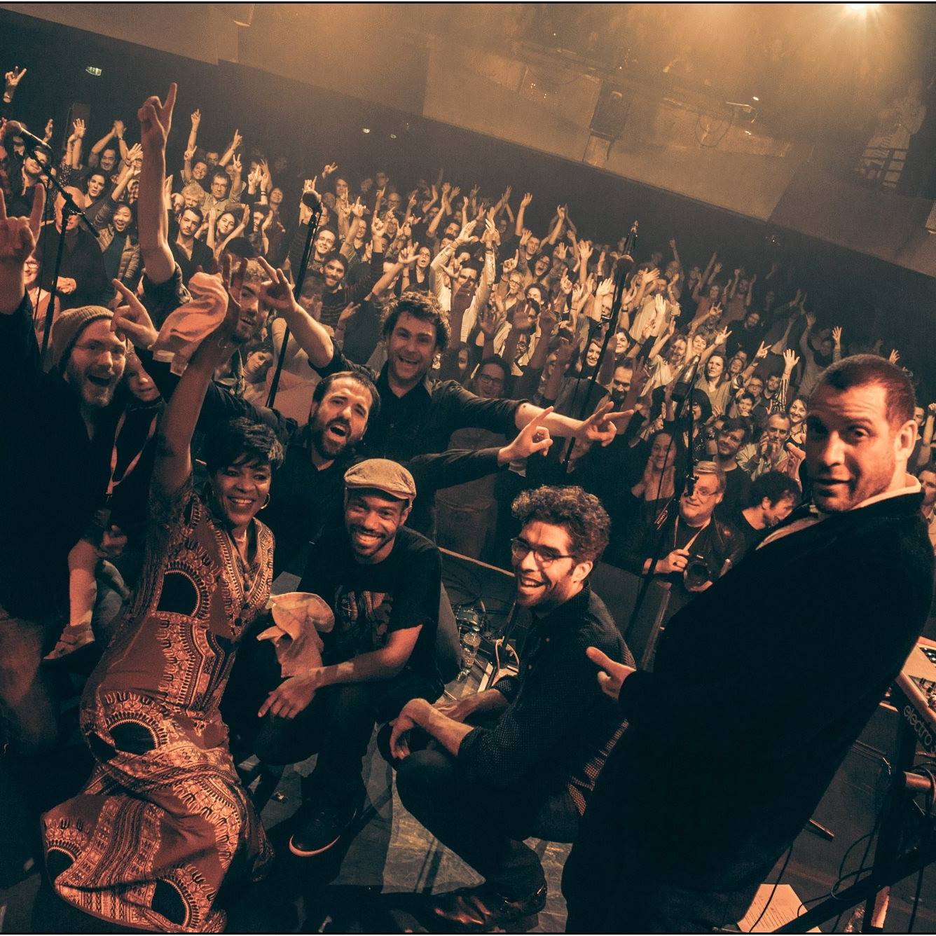 Fotografía promocional de Concierto de Arat Kilo en Massy