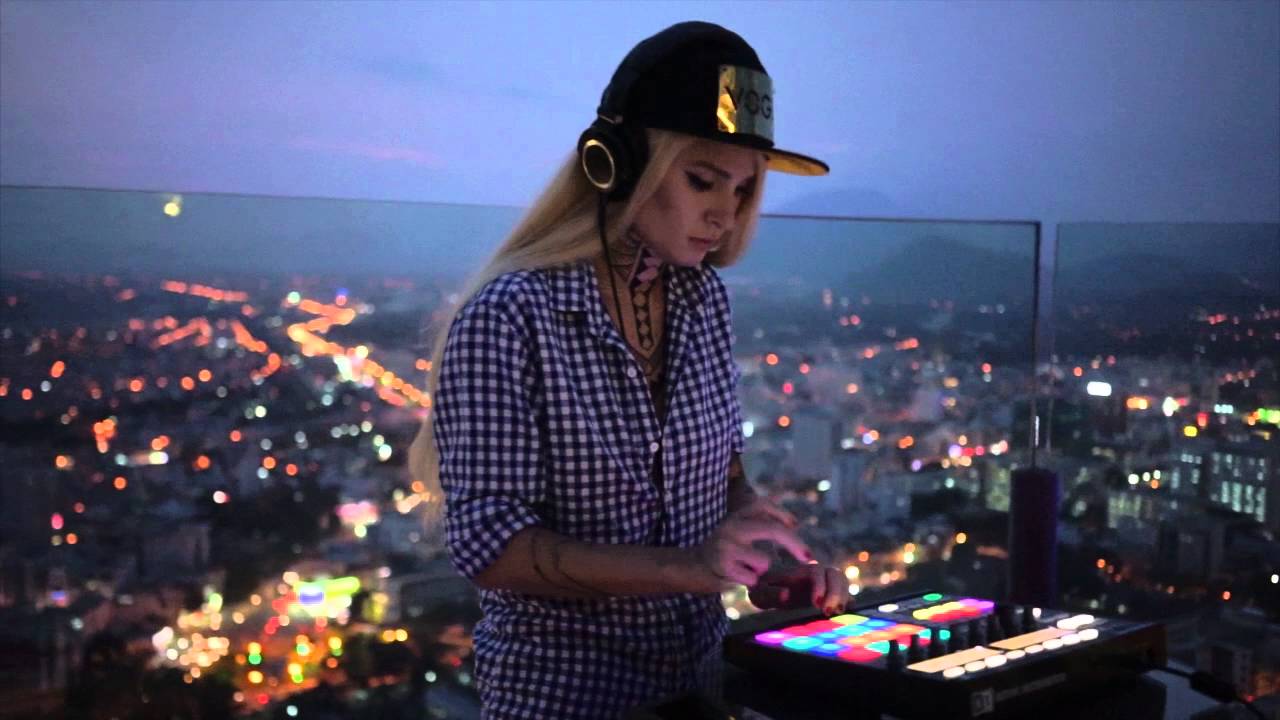 Promotional photograph of Arius.