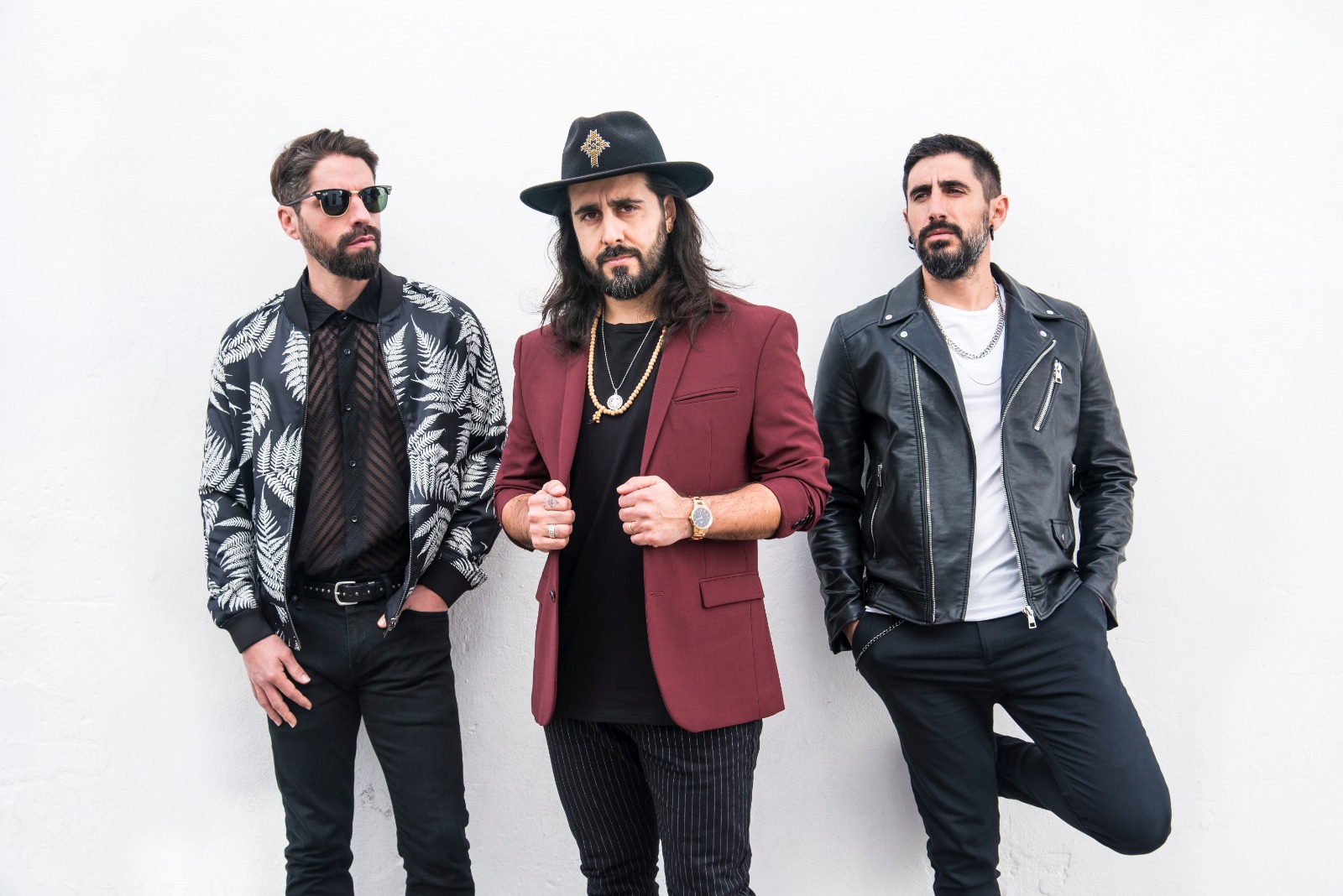 Promotional photograph of Aslándticos.