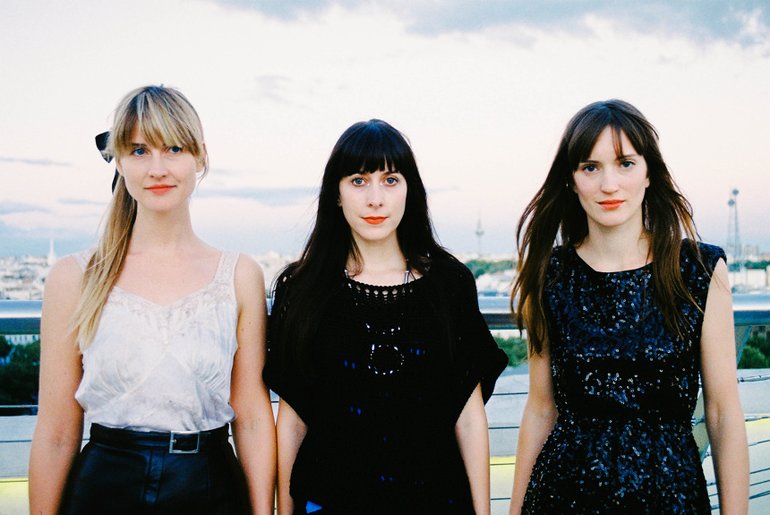 Fotografía promocional de Au Revoir Simone