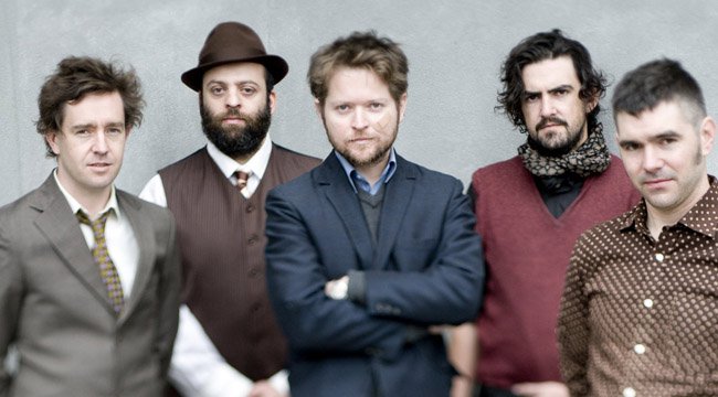 Promotional photograph of Augie March.