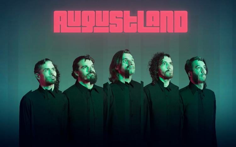 Fotografía promocional de August Land