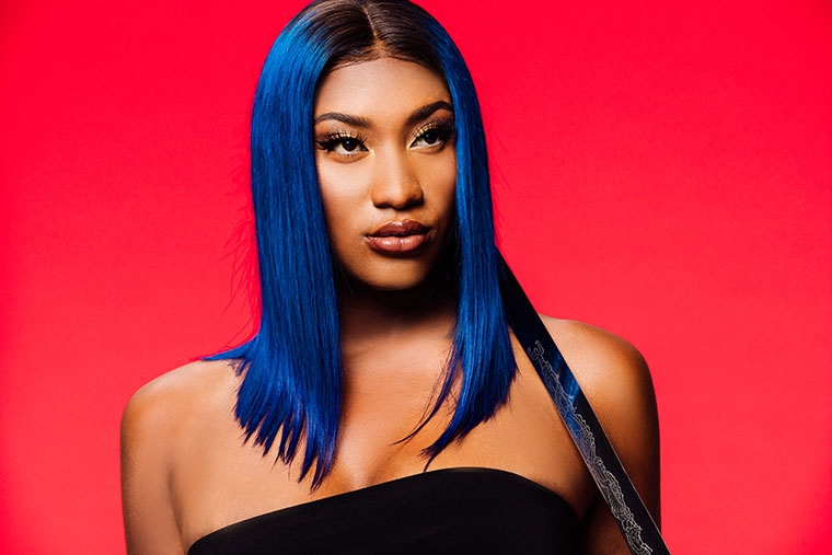 Fotografia promocional de Aya Nakamura.