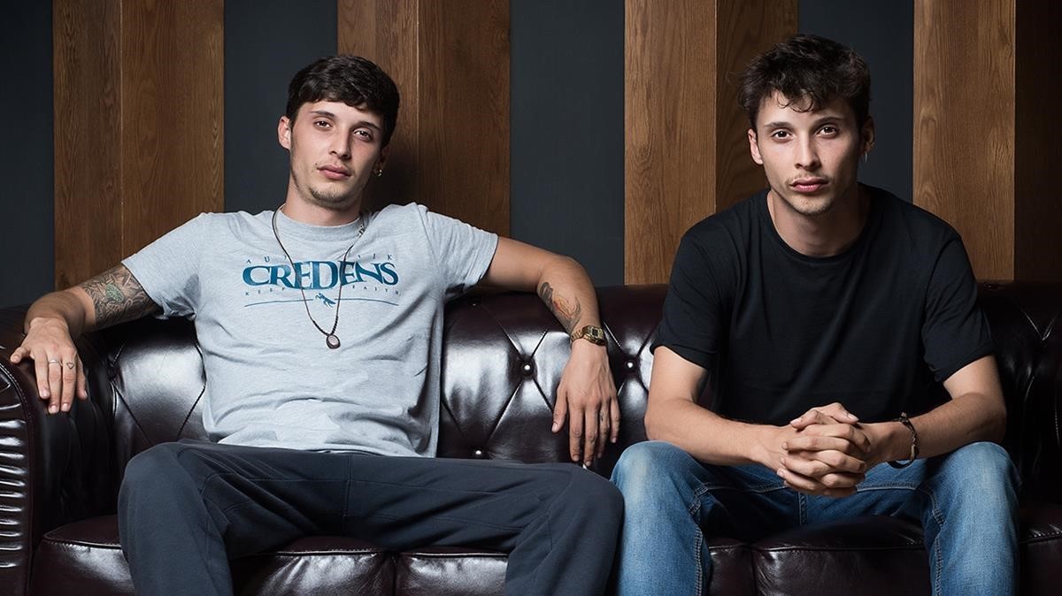 Fotografía promocional de Ayax y Prok