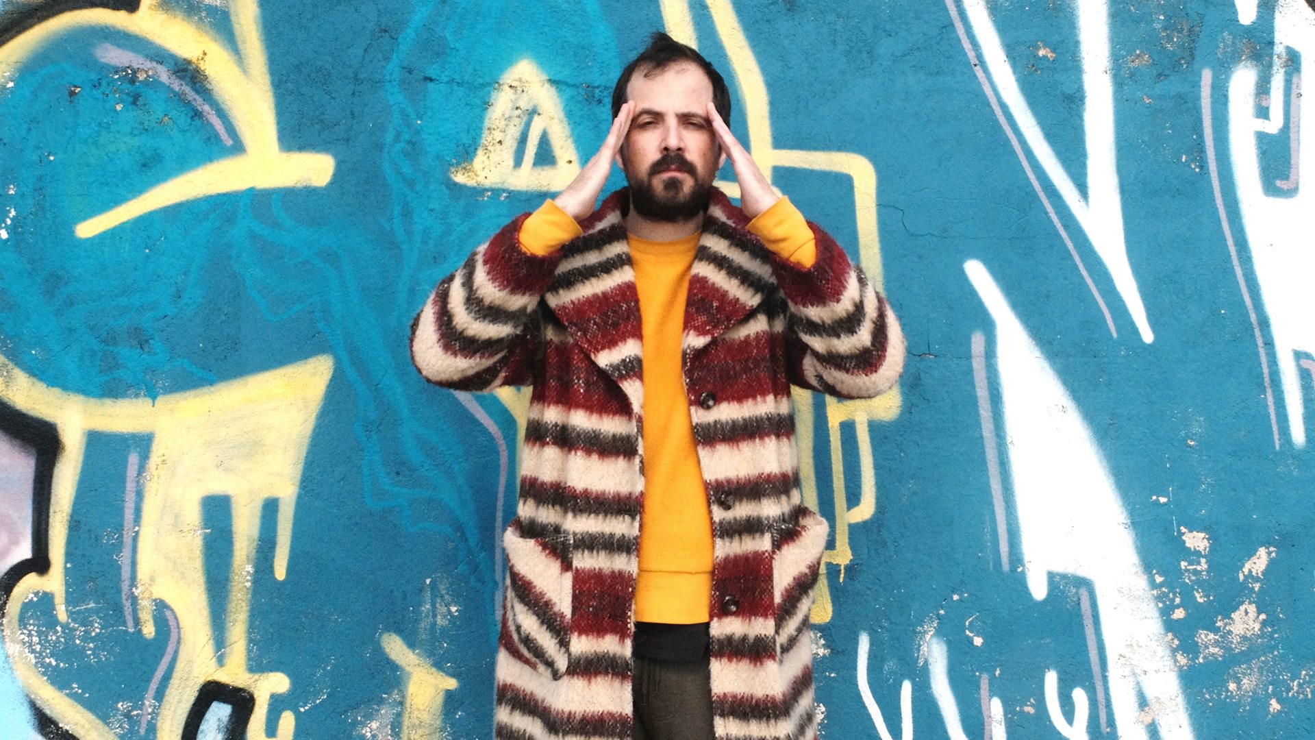 Promotional photograph of B Fachada.