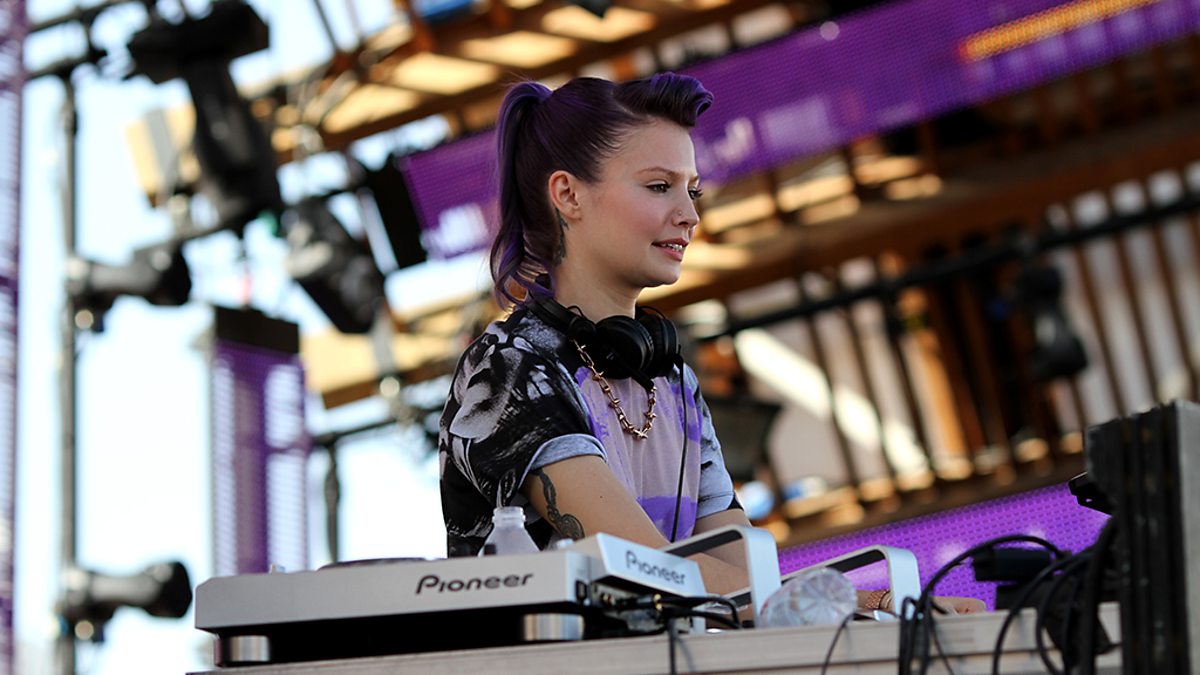 Promofoto von B. Traits.